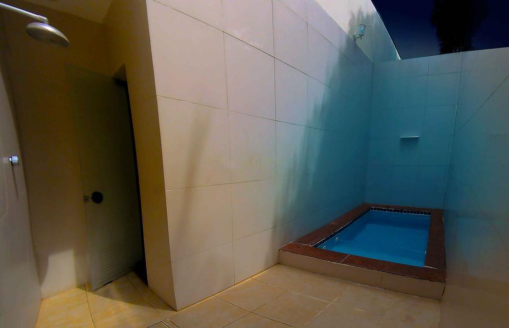 Tititi Motel (Adults Only) Olinda Buitenkant foto