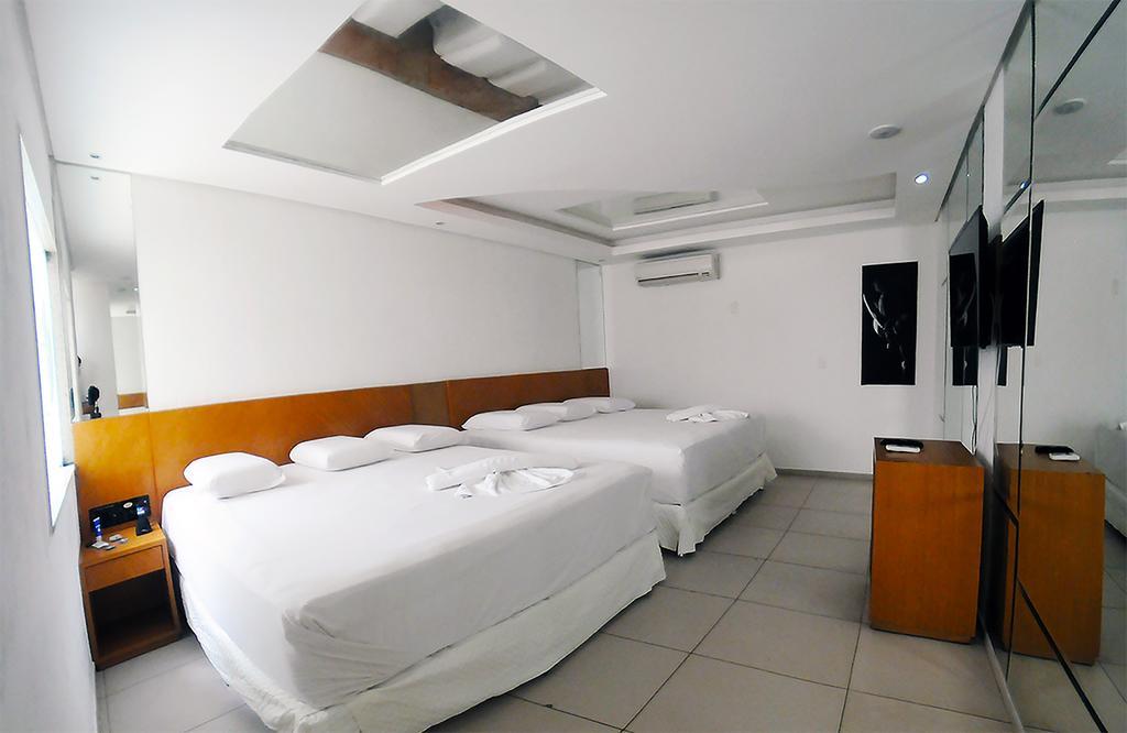 Tititi Motel (Adults Only) Olinda Buitenkant foto