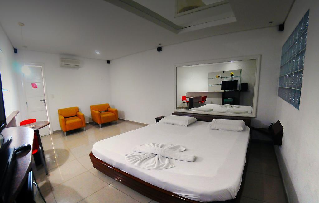 Tititi Motel (Adults Only) Olinda Buitenkant foto