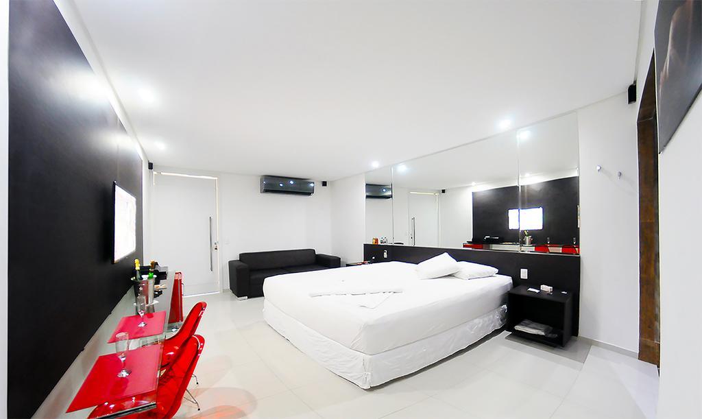 Tititi Motel (Adults Only) Olinda Buitenkant foto